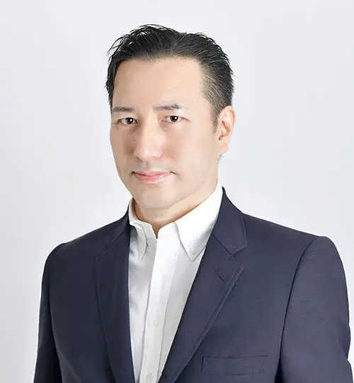 代表取締役社長 占部哲之